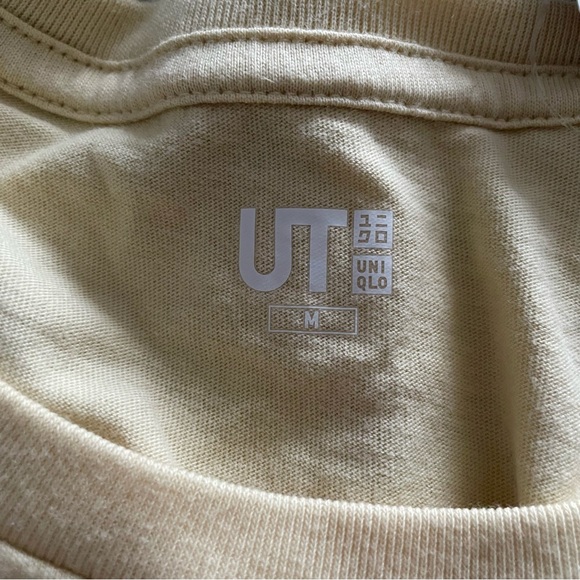 pastel yellow uniqlo t-shirt - Picture 3 of 3